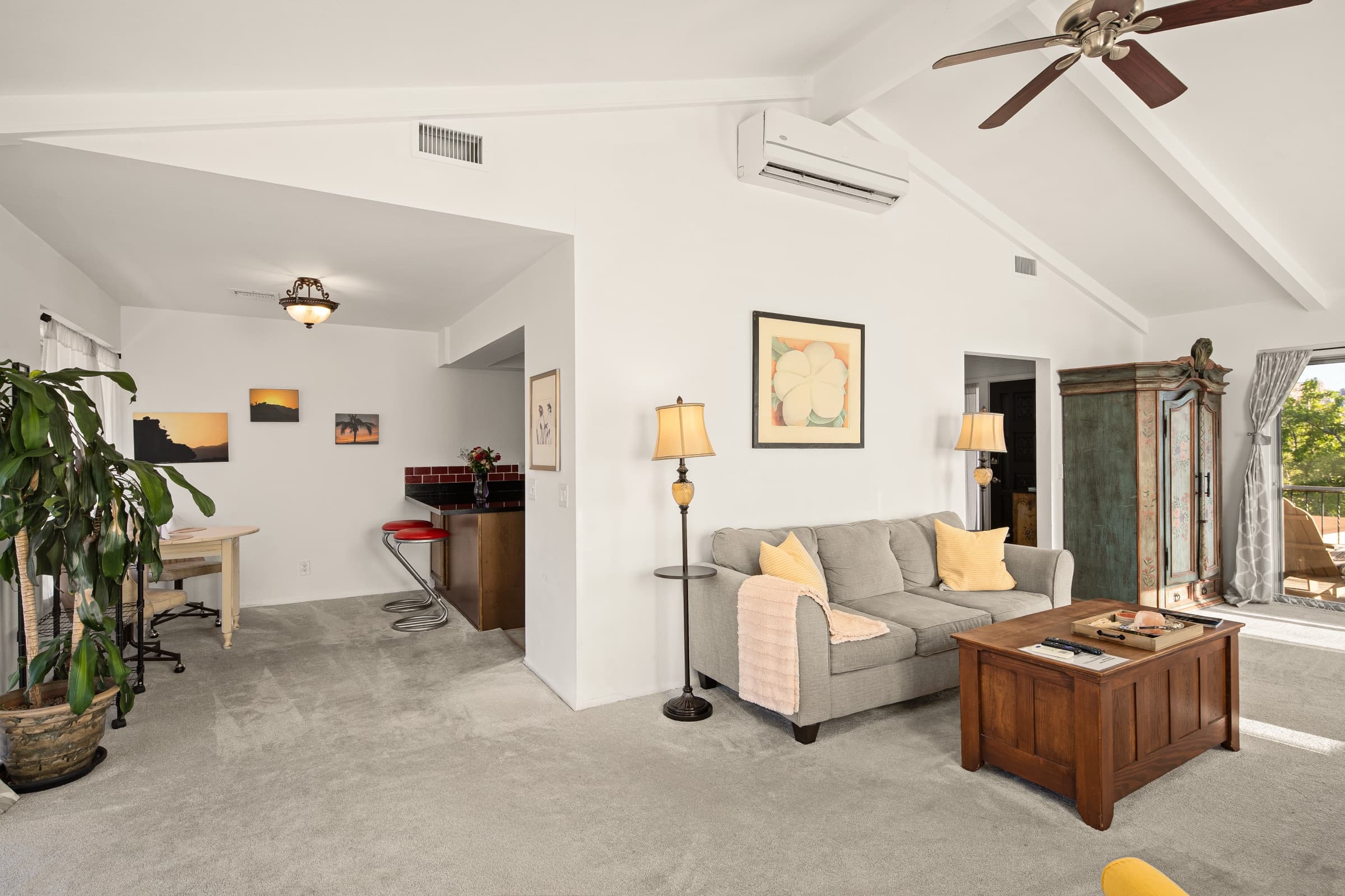 Panoramic living with fireplace